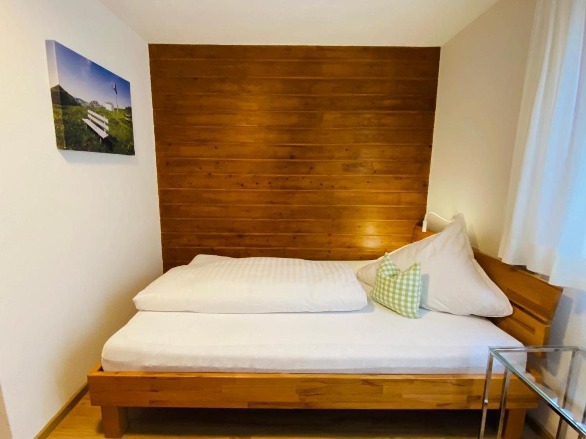 Hotel Garni Enzian دامولس المظهر الخارجي الصورة
